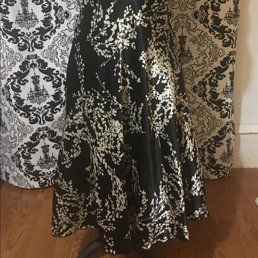 Black & White Midi Cocktail Dress with Crinoline - Picture 2 of 8